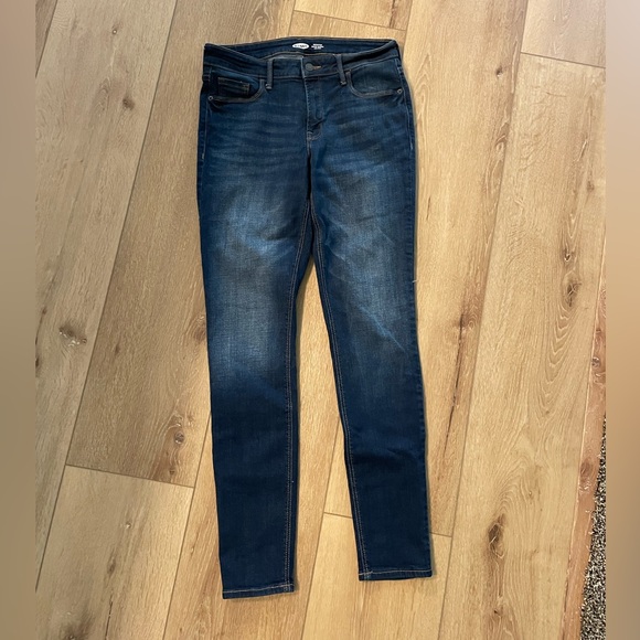 Old Navy Women’s Jeans Size 8 Long - Picture 2 of 5